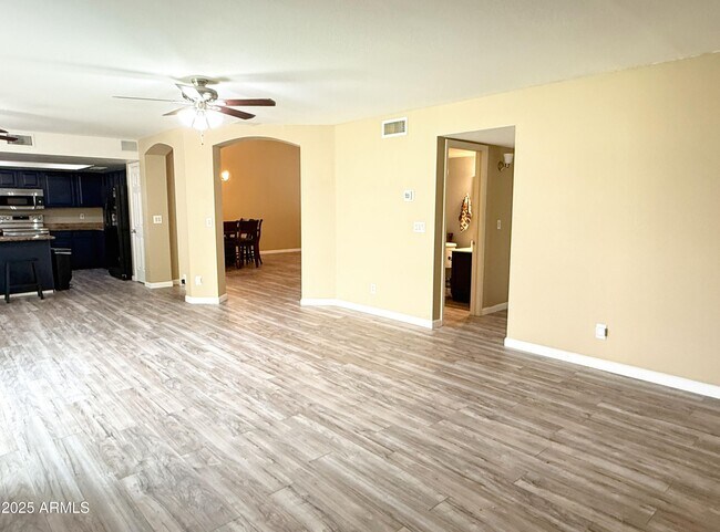 Building Photo - 444 E Ave Sierra Madre