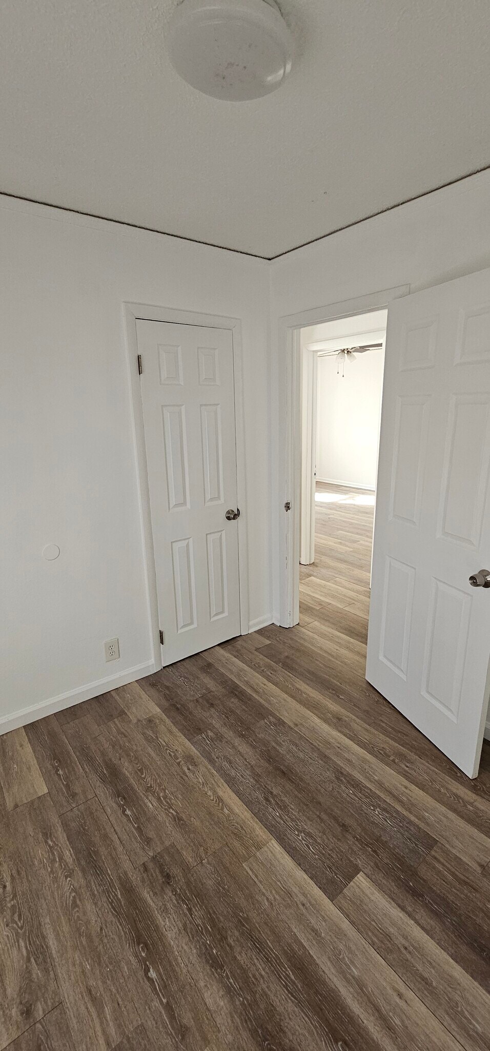 Building Photo - 10716 Bennington Ave