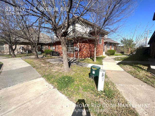 Building Photo - 813 Rev J A Reed Jr Ave