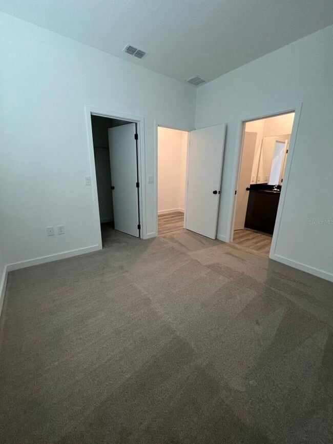 Building Photo - The best location, In Kissimmee, near Winter Garden, Just minutes away from Disney, Advent Health...