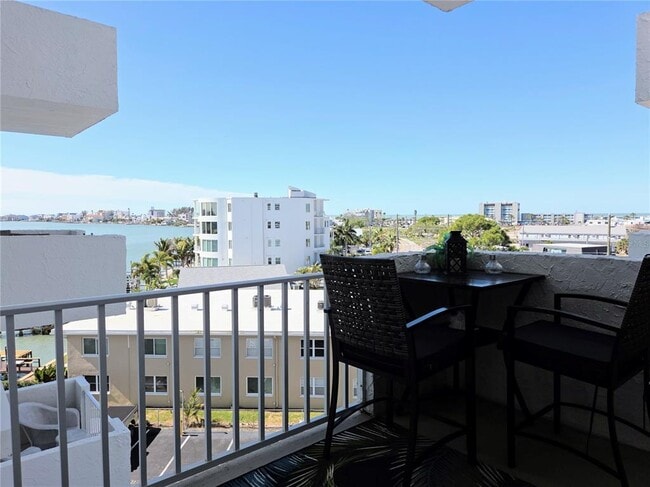 Building Photo - 285 107th Ave