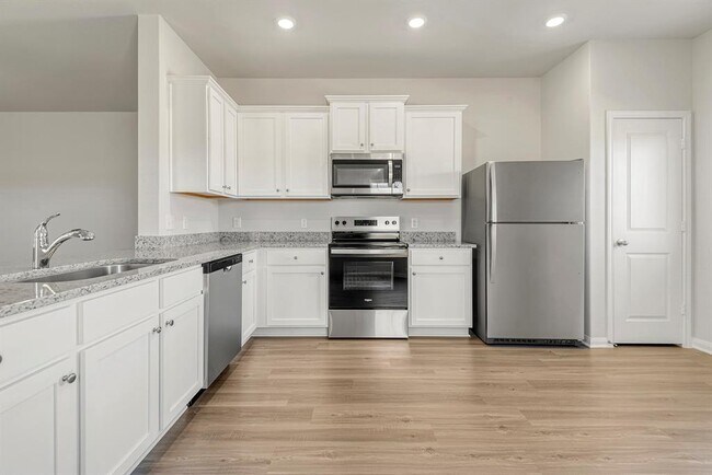 Building Photo - 8213 Burnt Orchid Dr