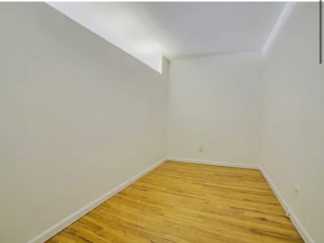 Building Photo - 11 Park Pl