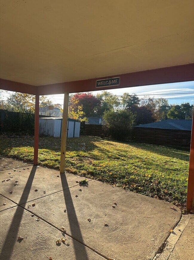 Building Photo - Welcome to this beautiful 4-bedroom, 2.5-b...