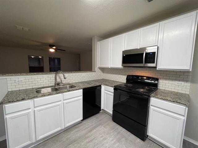 Building Photo - 1512 Queens Brook Ln
