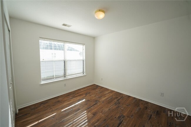 Building Photo - 77 Godley Park Wy