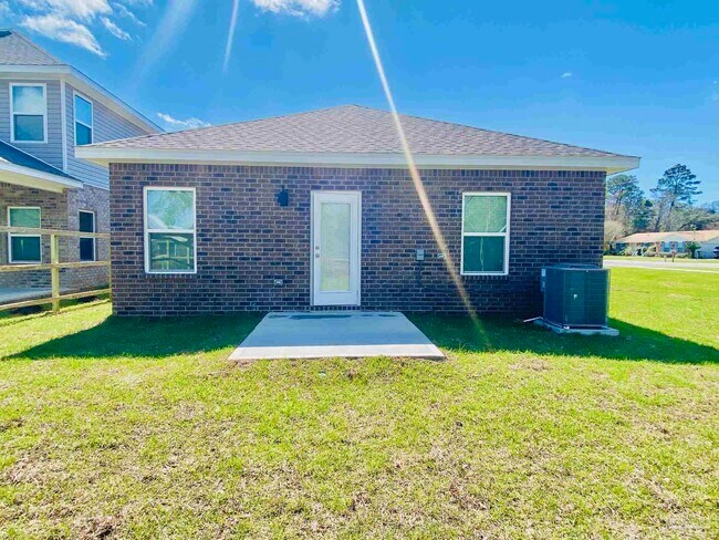 Building Photo - 9908 Starling Dr