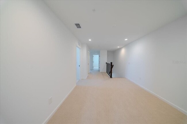 Building Photo - 1850 Falconhurst Ln