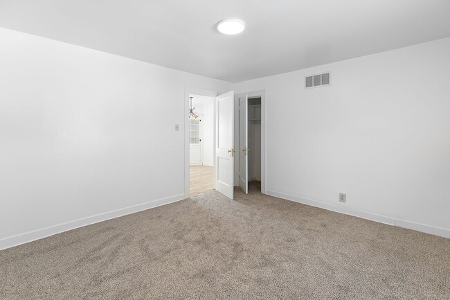 Building Photo - Updated three bedroom home