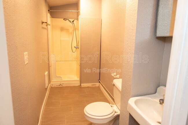 Building Photo - 1116 N 4th St