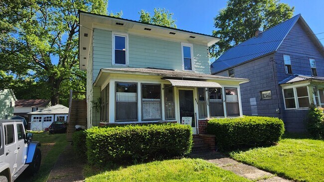 Building Photo - Two Family Duplex in Salamanca NY.