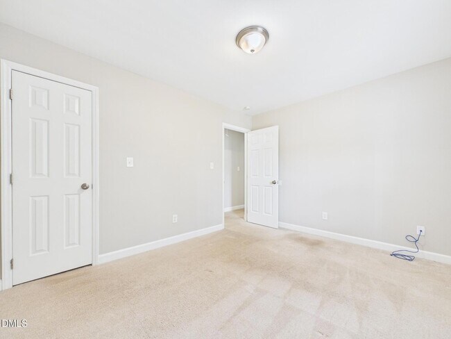 Building Photo - 3516 Casine Ct