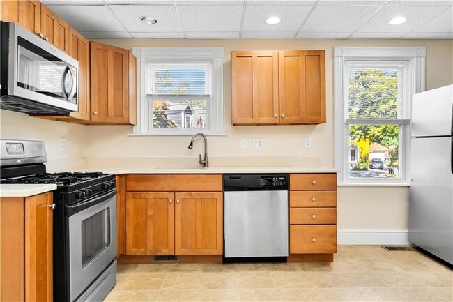Building Photo - 309 Highland Ave