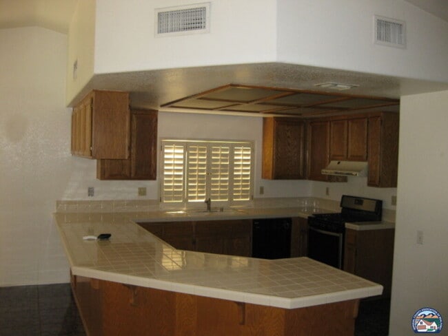 Building Photo - 2442 Vine St