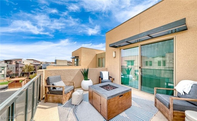 Building Photo - 11287 Gravitation Dr