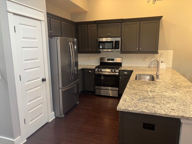 Building Photo - 3859 Grants Ln