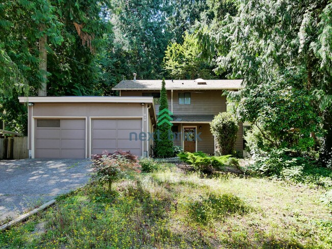 Primary Photo - 4 Bed 2.5 Bath Single-Family House at the ...