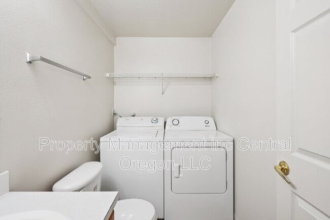 Building Photo - 2118 Baines Blvd