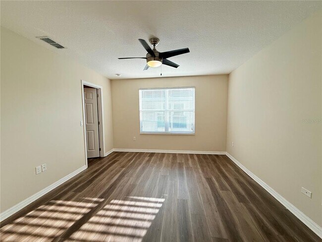 Building Photo - 12837 Tanja King Blvd