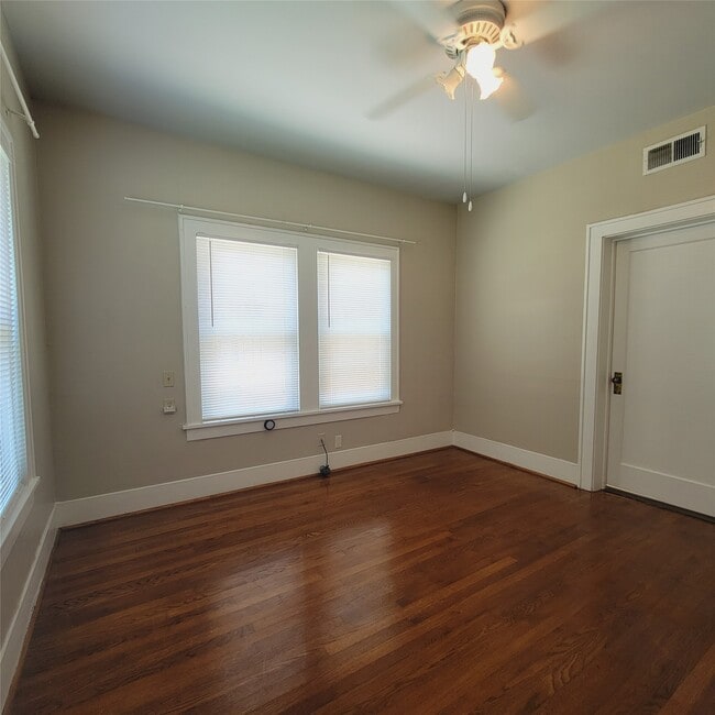 Building Photo - 2408 Huldy St
