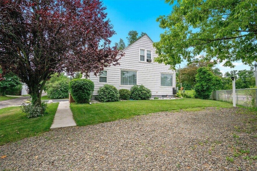 Building Photo - 14 Hallam St