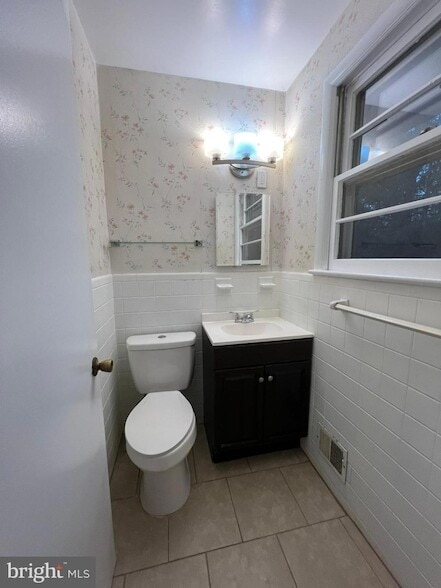 Building Photo - 8102 Carey Branch Dr