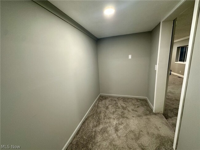 Building Photo - 5636 Hopkins Rd