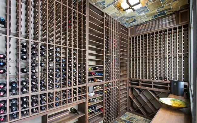 Building Photo - 720 Isle of Palms Dr