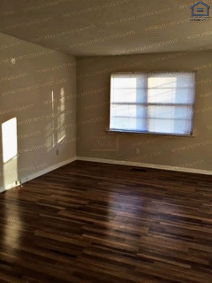 Building Photo - 3615 Missionaire Ave