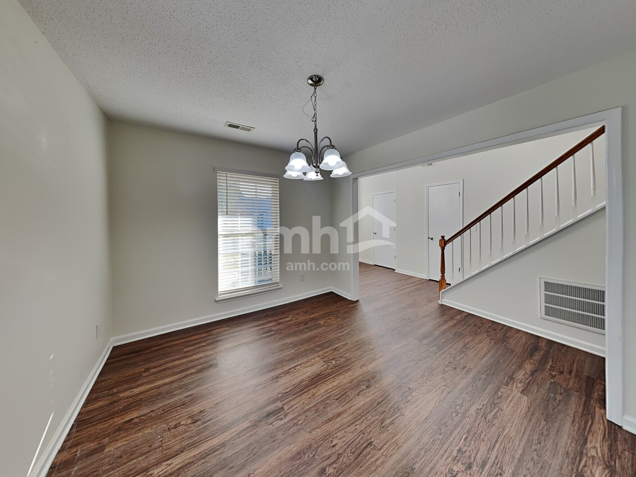 Building Photo - 8616 Warwick Crest Ln