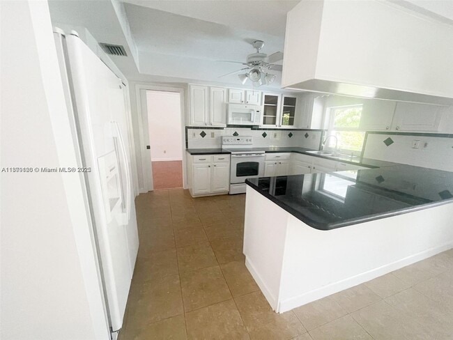 Building Photo - 8785 SW 176th Terrace