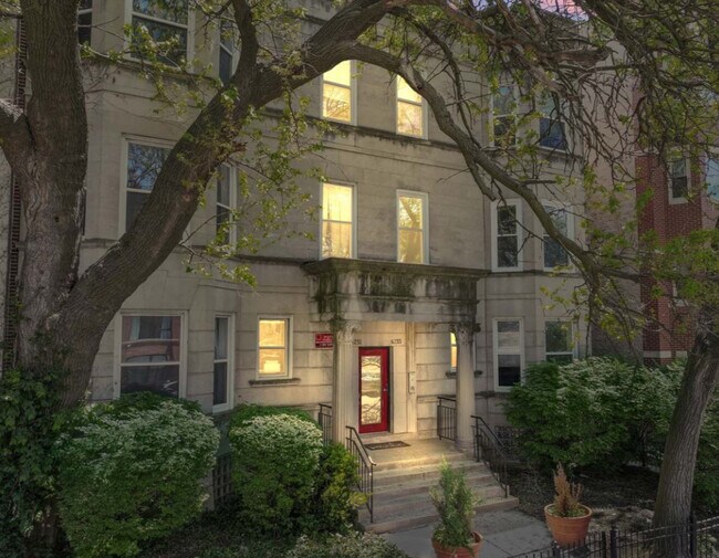 Primary Photo - 6233 S Woodlawn Ave