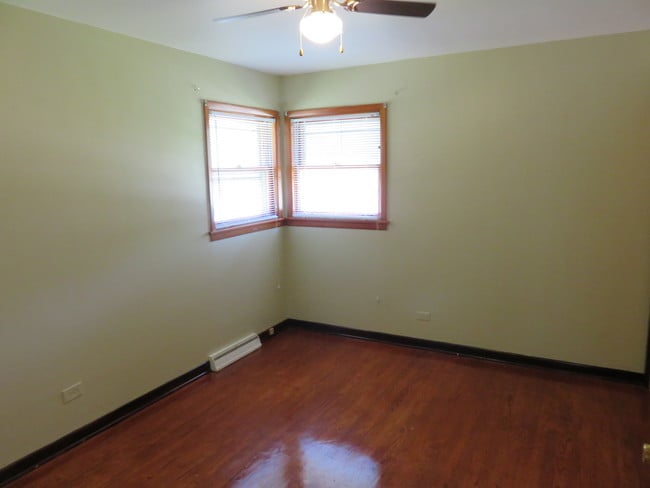 Building Photo - 1673 Ash St