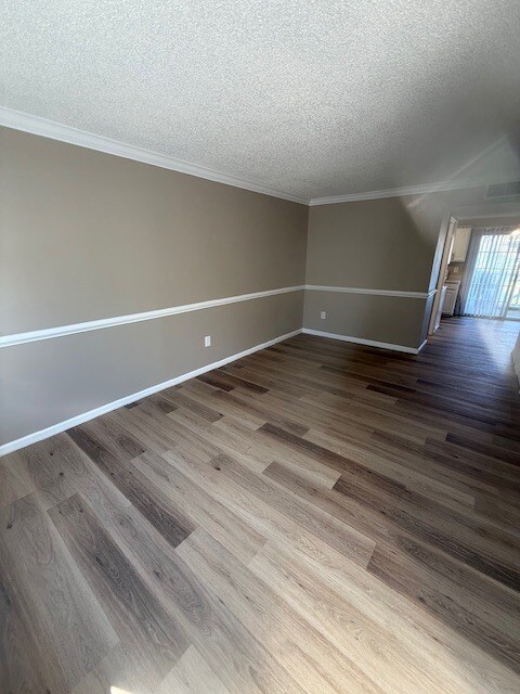 Building Photo - 114 Pinewood St