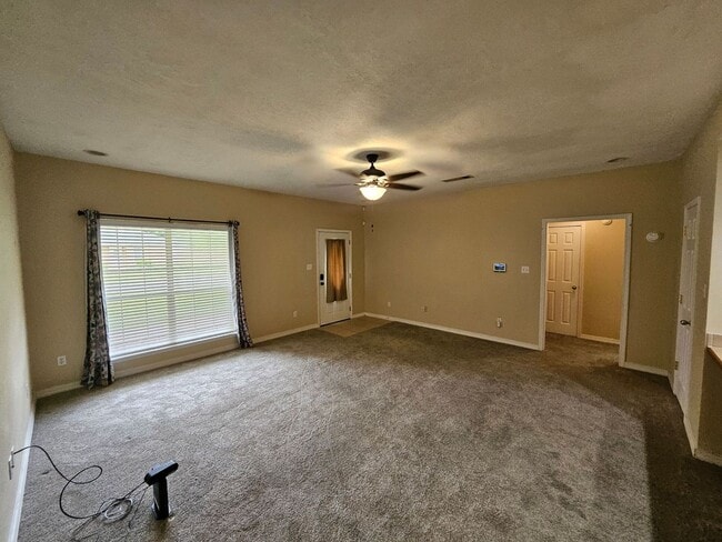 Building Photo - 6201 Fagan Cir