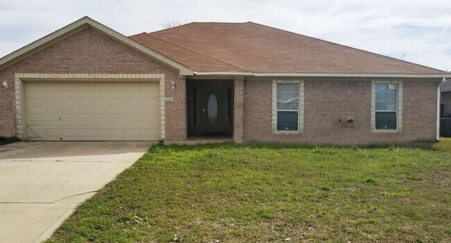 Primary Photo - 206 Nolan Ridge Dr