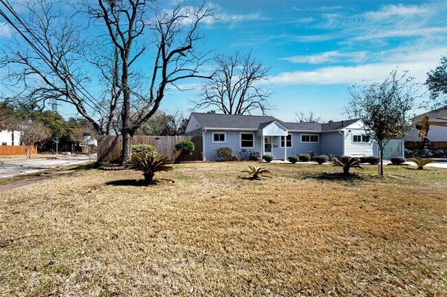 Building Photo - 1316 Zora St