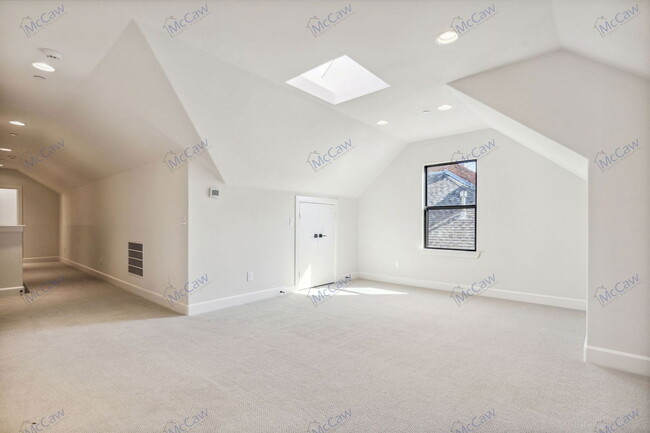 Building Photo - 3612 Binkley Ave