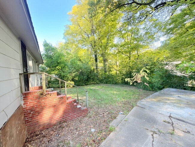 Building Photo - Charming 3-Bedroom Home in Memphis, TN — Move-In Special!