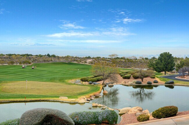 Building Photo - Anthem country Club Golf Community Beauty