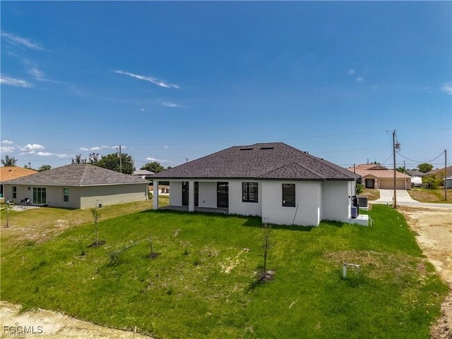 Building Photo - 323 NE 19th Terrace