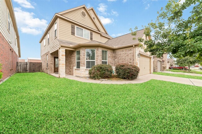 Building Photo - 18406 Spruce Tree Line Trl