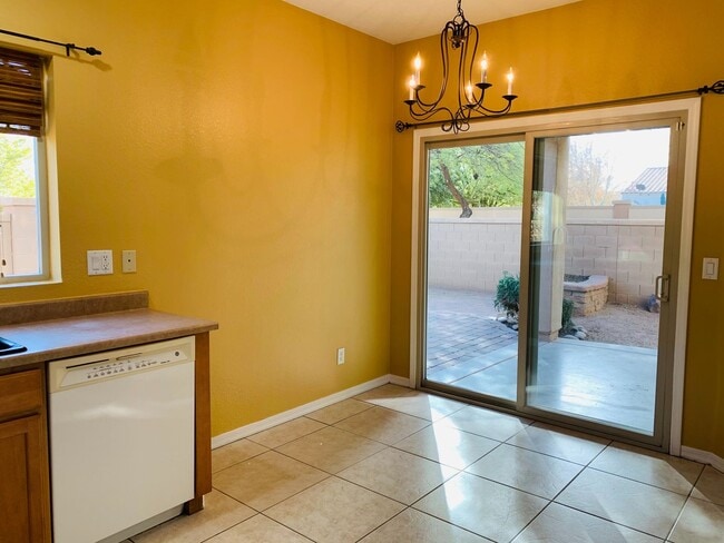 Building Photo - Beautiful Home In Rancho Sahuarita Located...