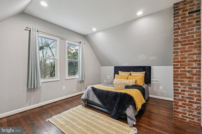 Building Photo - 1404 Beaver Heights Ln