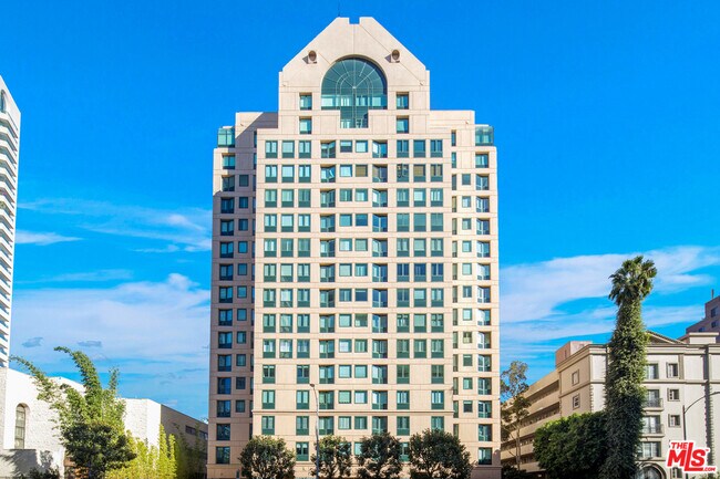 Building Photo - 10520 Wilshire Blvd