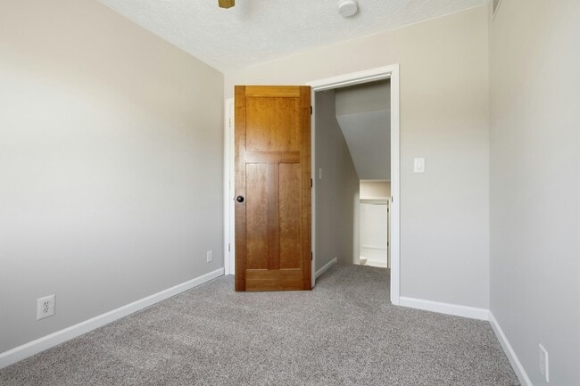 Building Photo - 107 N Orr Dr