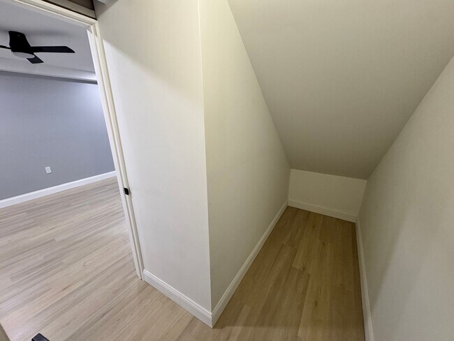 Building Photo - 1631 Jenna Dr