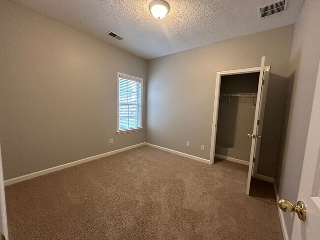 Building Photo - 9204 Acadia Pl