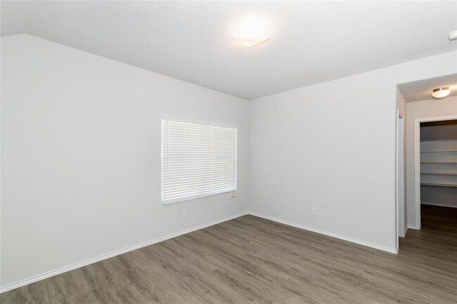 Building Photo - 4907 Giant Sequoia Way