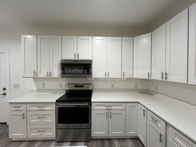 Building Photo - 6150 Franklin St